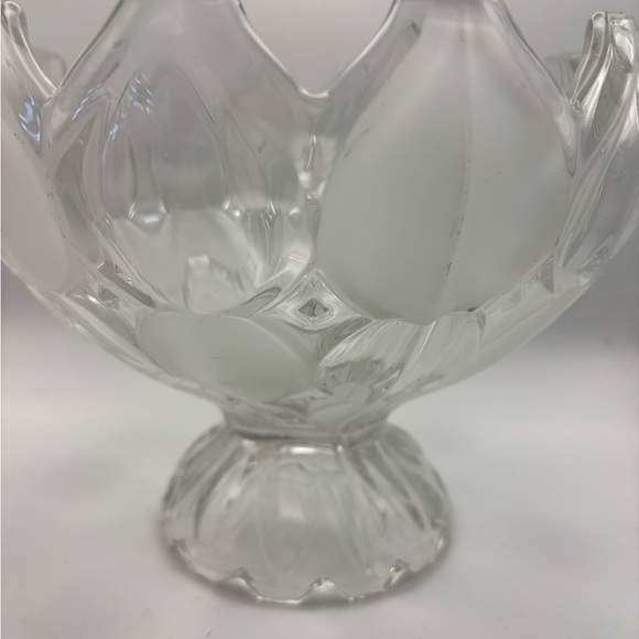 Vintage Crystal Elegant Clear Glass Decorative Bowl - Picture 7 of 8
